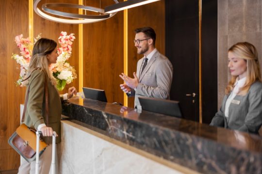 gastos de un hotel